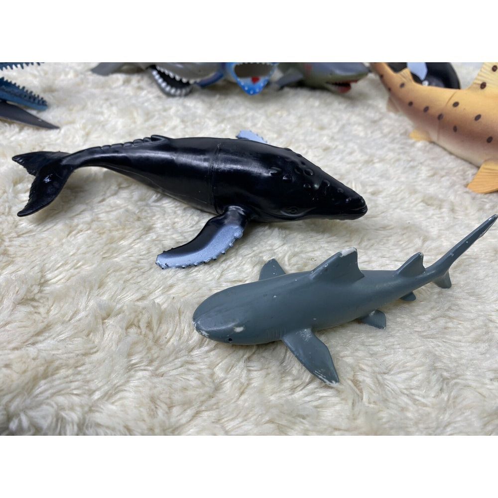 Ocean Animals HUGE Lot Water Pool Play Aquamarine Life Identified HG1 - Picture 3 of 16